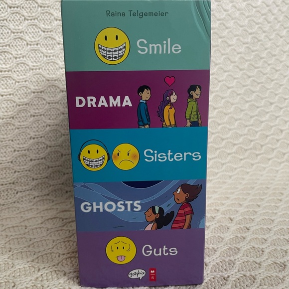 5 Book Set by Raina Telgemeier: Smile, Drama, Sisters, Ghosts , and Guts - Picture 3 of 6